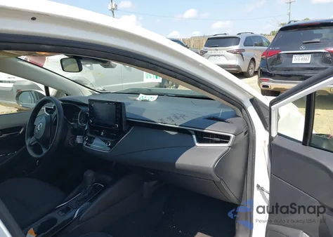 2022 Toyota Corolla Le z USA, uszkodzony, nr VIN JTDEPMAE4N3023015